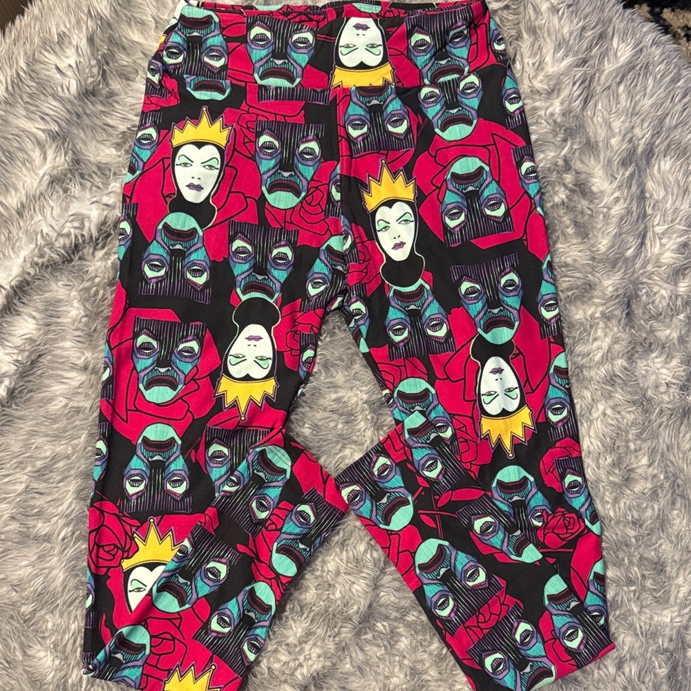 LuLaRoe Disney malificent Colorful Graphic Leggings